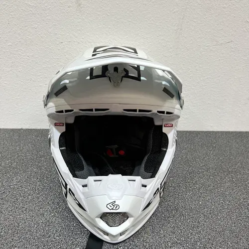 6D FXR ATR - 2 Helmet / Medium 
