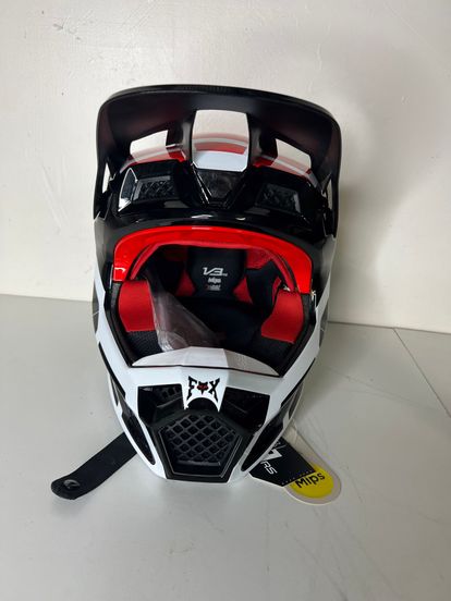 Fox Racing V3RS Helmets - Size M V3Rs