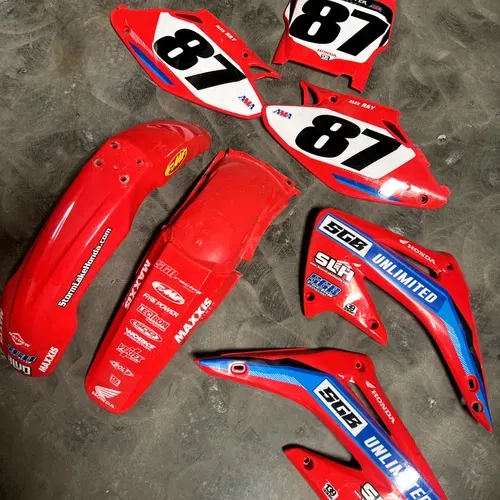 Honda CR250 2-Stroke Plastics Kit 2004-2007