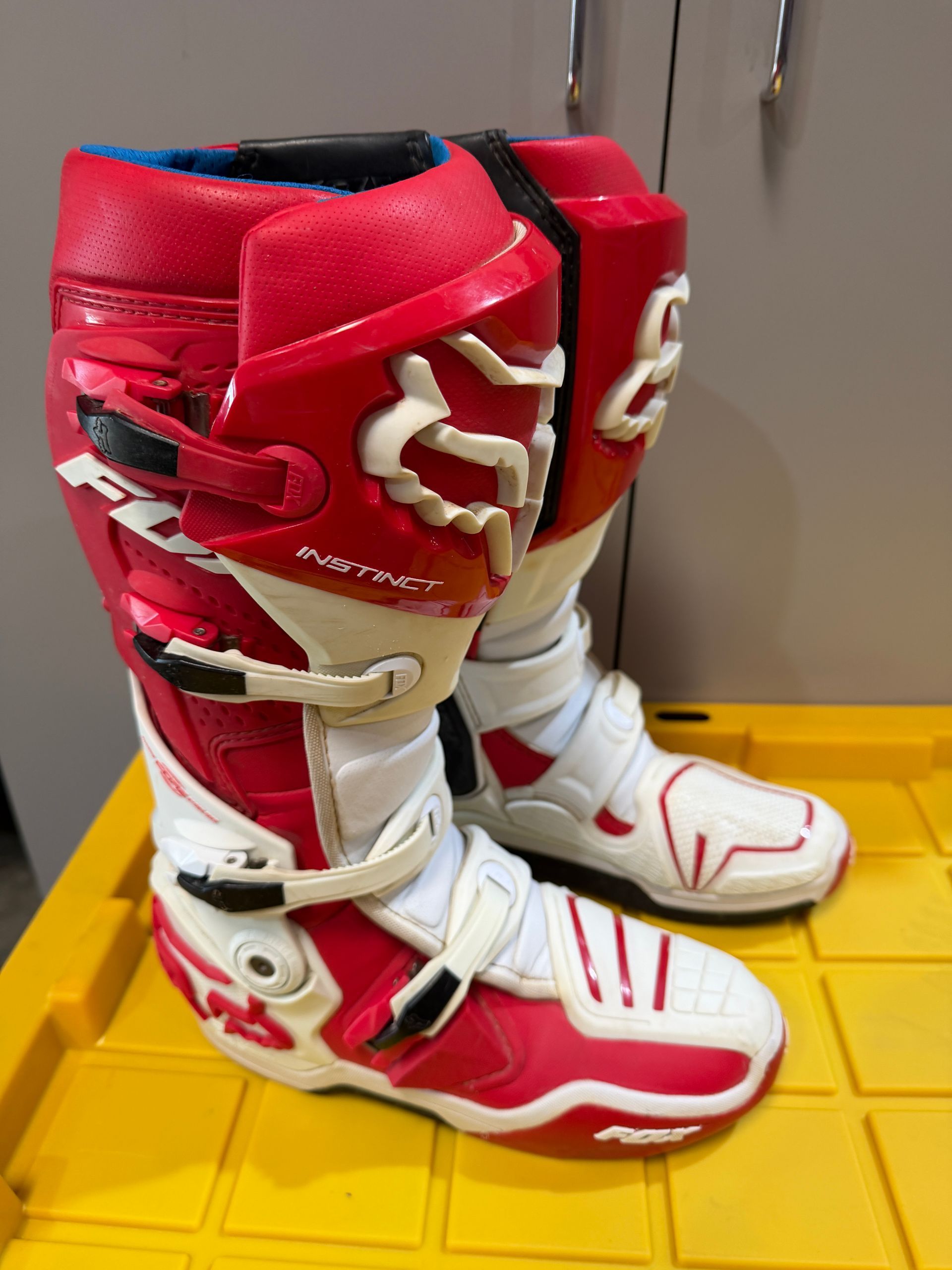 Fox Instinct Boots Size 10