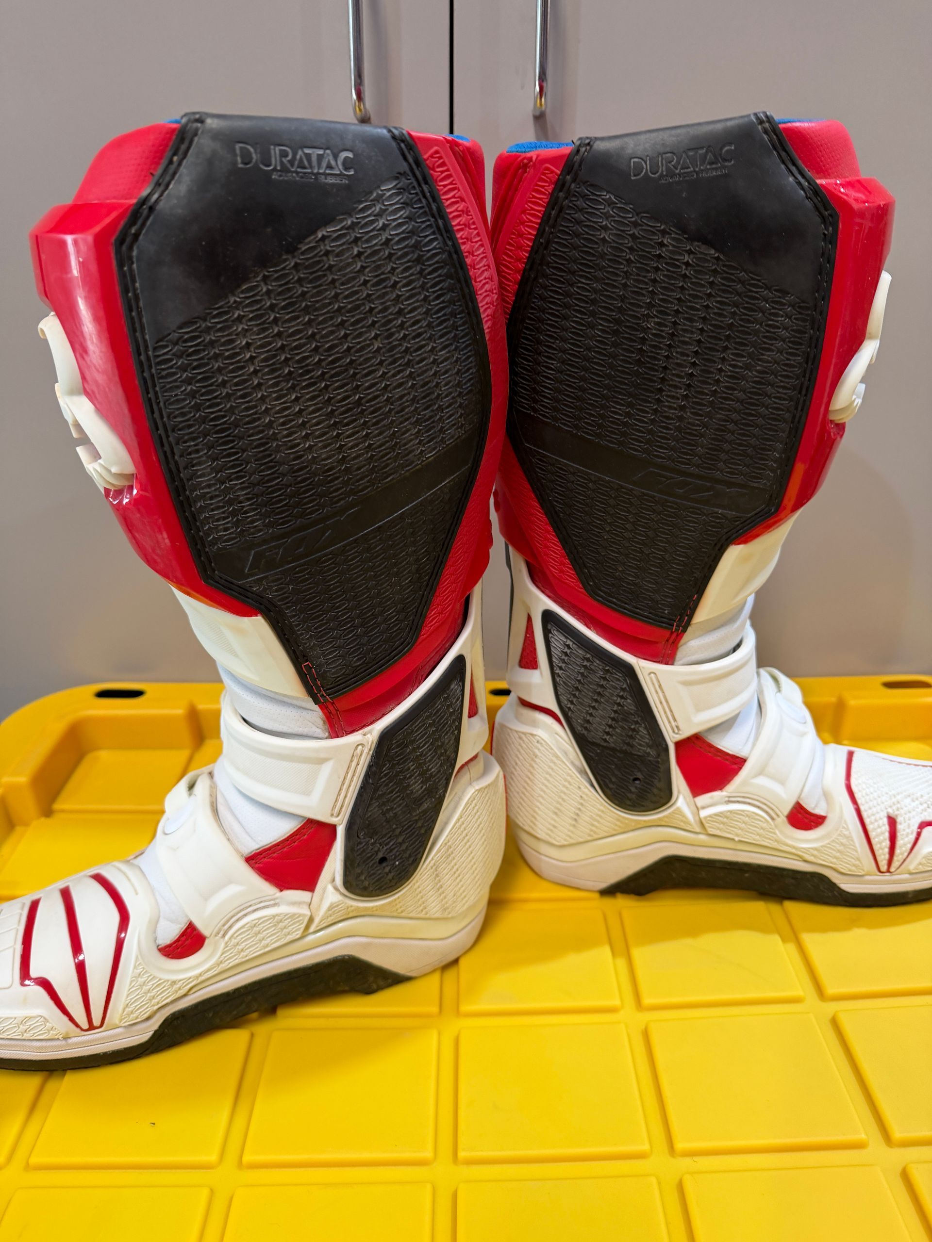 Fox Instinct Boots Size 10