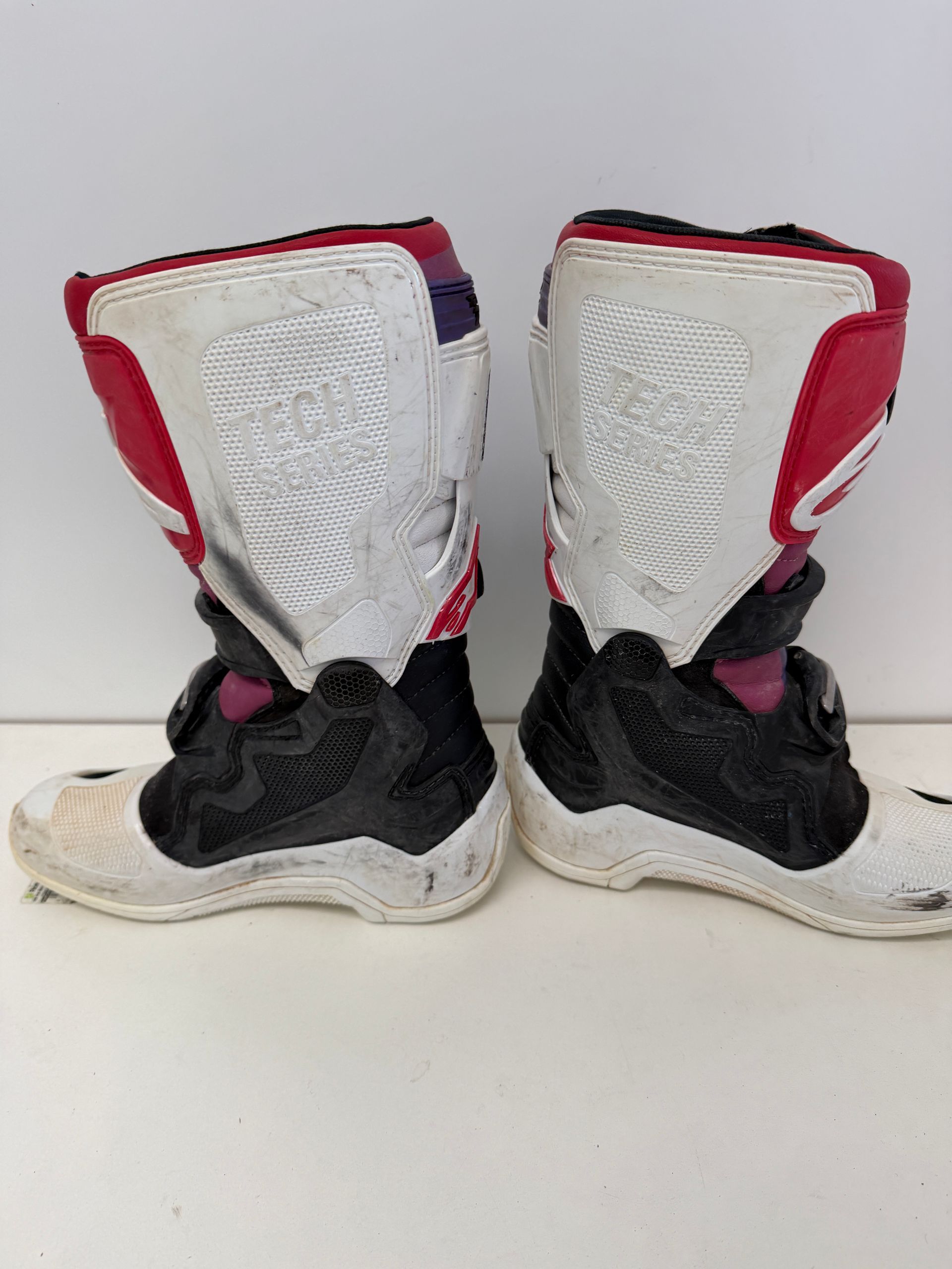 Alpinestars Tech 7s Size 4