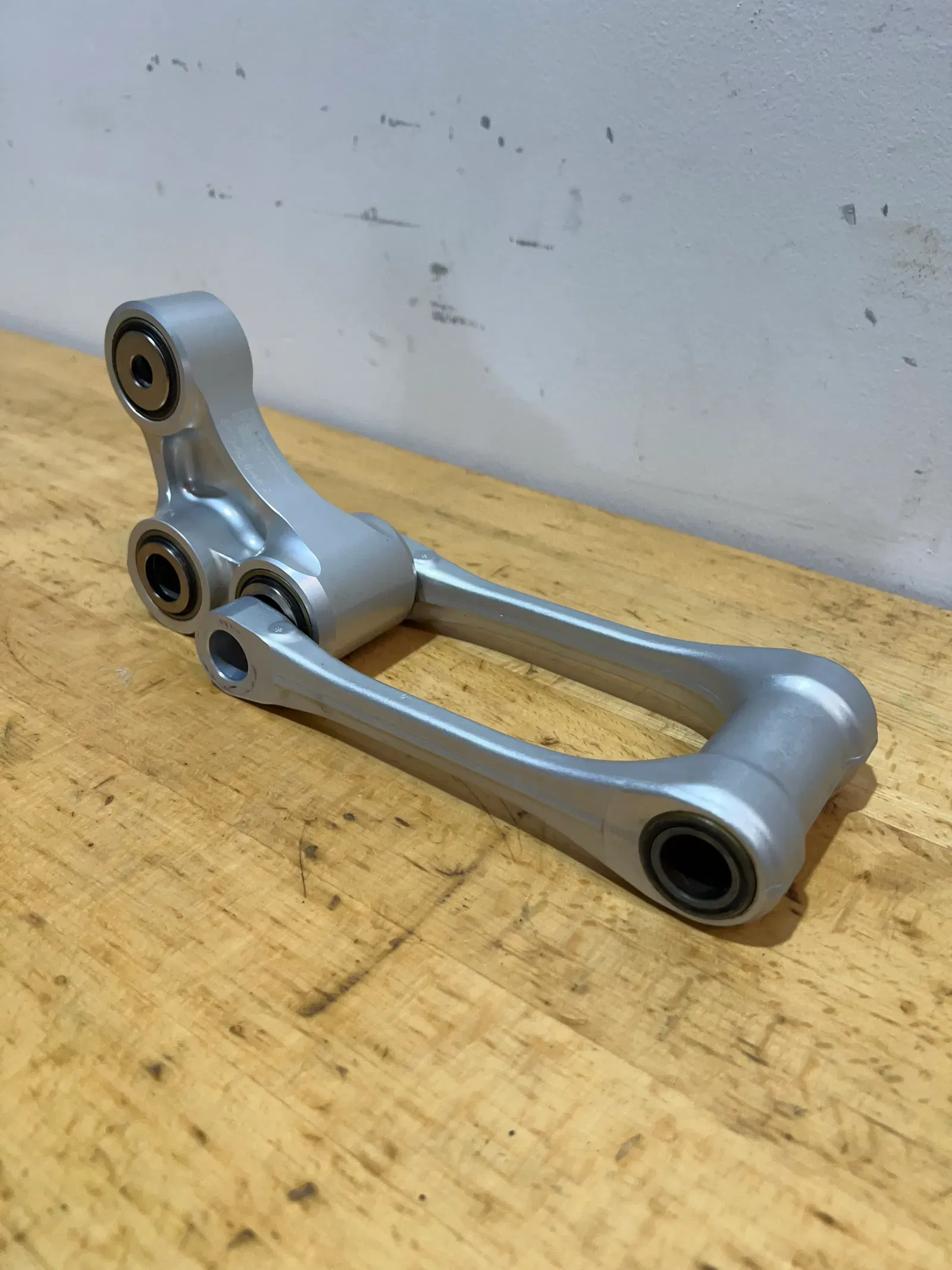KTM linkage And Knuckle New Oem