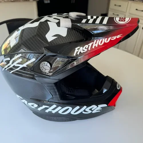 Bell Moto-10 Spherical Fasthouse Privateer Helmet | New