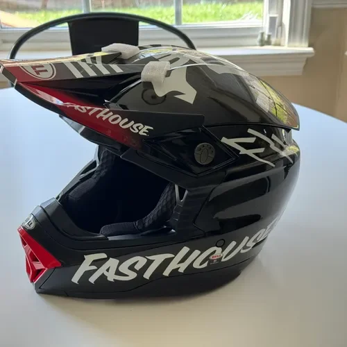Bell Moto-10 Spherical Fasthouse Privateer Helmet | New