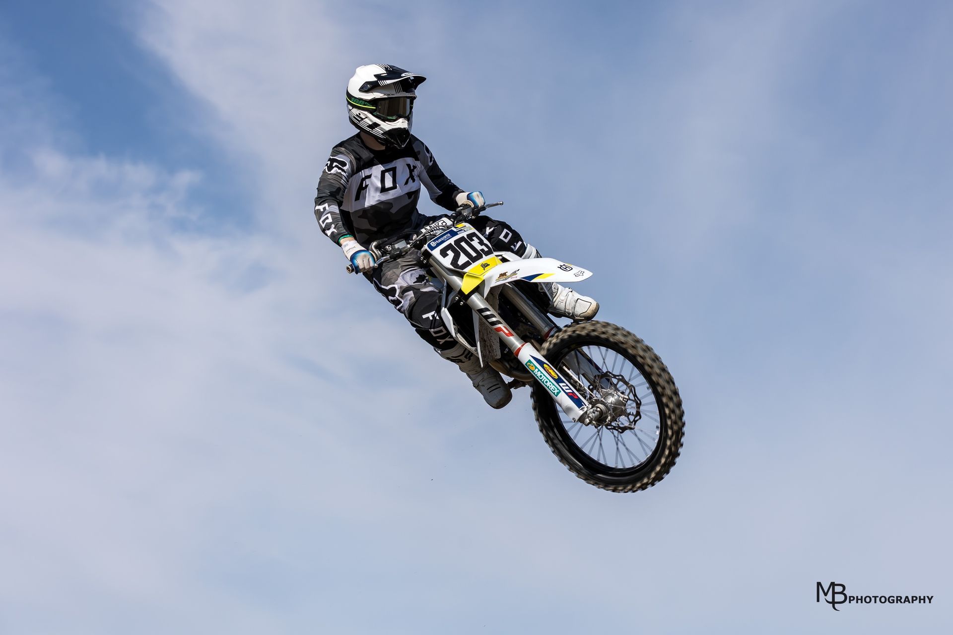 Kwolfy203