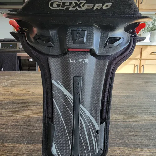 Leatt GPX pro Lite Neck Brace