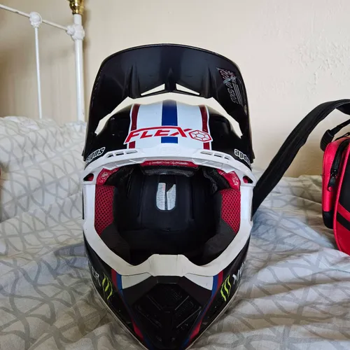 Bell Moto 9 Flex Tomac Replica