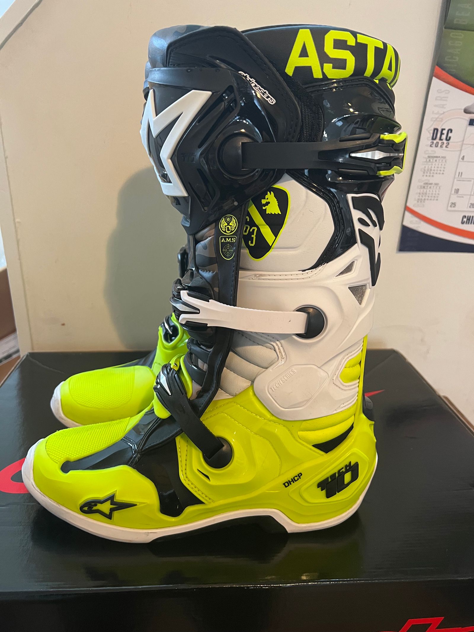 Alpinestars Tech 10 Boots - Size 10 LE AMS 21