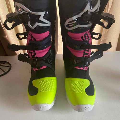 Women's Alpinestars Tech 3 Boots - Size 7