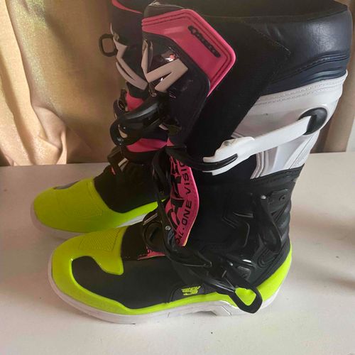 Women's Alpinestars Tech 3 Boots - Size 7