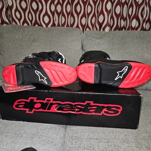 Tech 7 Boots