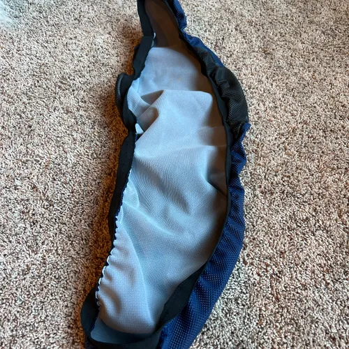 Guts Racing Gripper Seat Cover