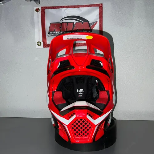 Fox V3 RS Helmet