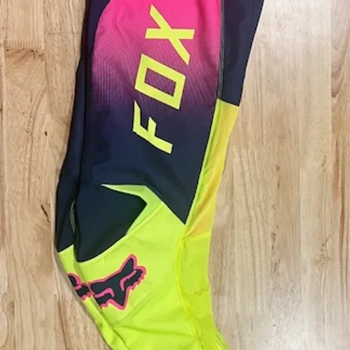 FOX RACING 2020 FA - YOUTH 180 VOKE PINK SIZE 28