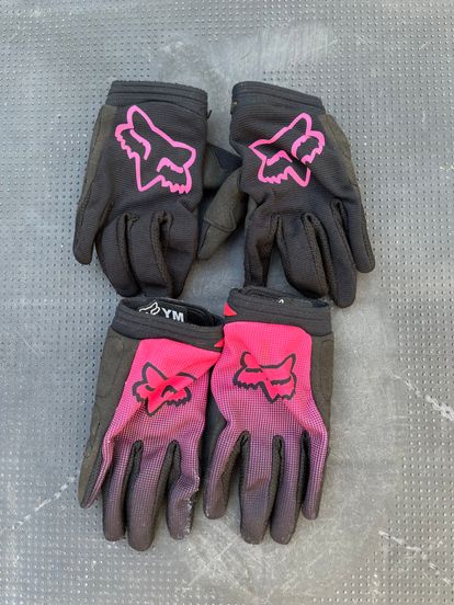 Youth Fox Racing Gloves Medium 2 Pairs
