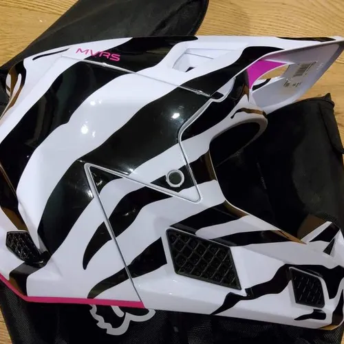 Fox v3 Zebra Helmet Ladies large