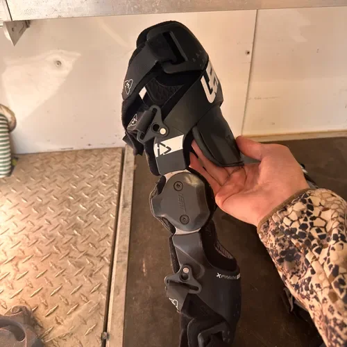 Carbon Fiber Leatt X Frame Hybrid Knee Braces.