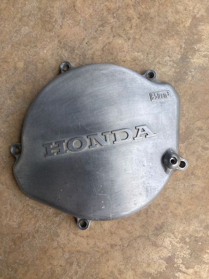 Cr125 outlet clutch cover