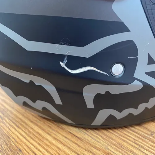 Fox Racing V2 Helmet - Size XS