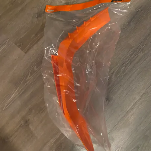 2023 Ktm Front Fender/and Or Used Plastic 