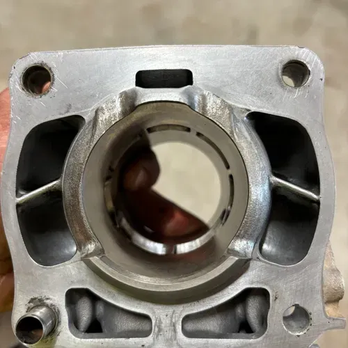 Yamaha Yz125 2022+ Cylinder And Head.  