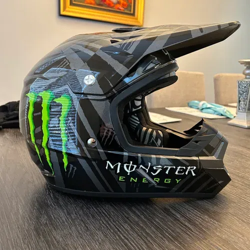 Oneal monster energy helmet clearance