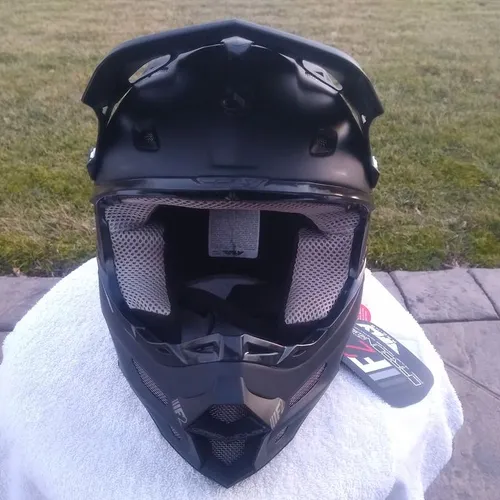 Fly F2 Carbon Kevlar Helmet - Brand New