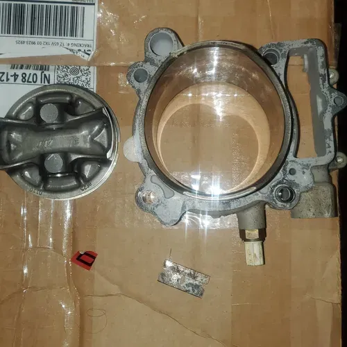 2011 Kawasaki KX450F CYLINDER PISTON 