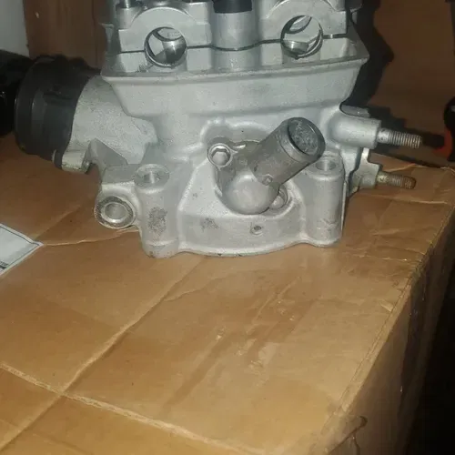 Kawasaki KX450F Cylinder Head Complete
