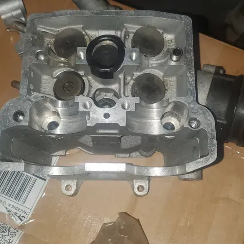 Kawasaki KX450F Cylinder Head Complete