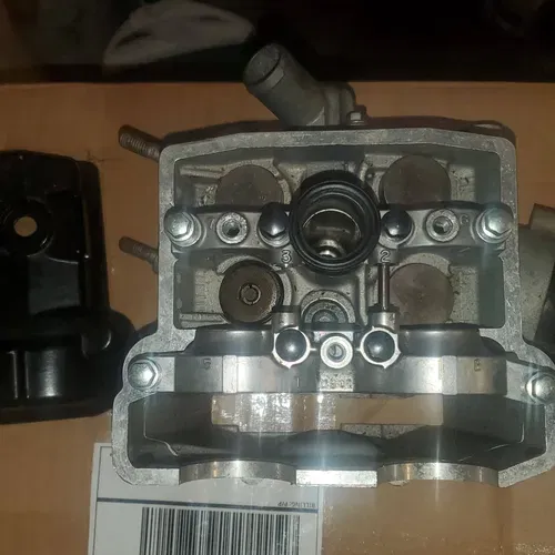 Kawasaki KX450F Cylinder Head Complete