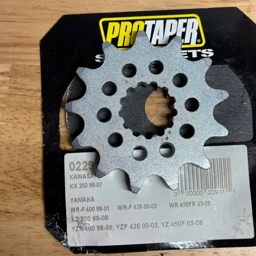 Yamaha 13 Tooth Sprocket Fits A Lot Of Bikes.     Wr Yz Yzf 
