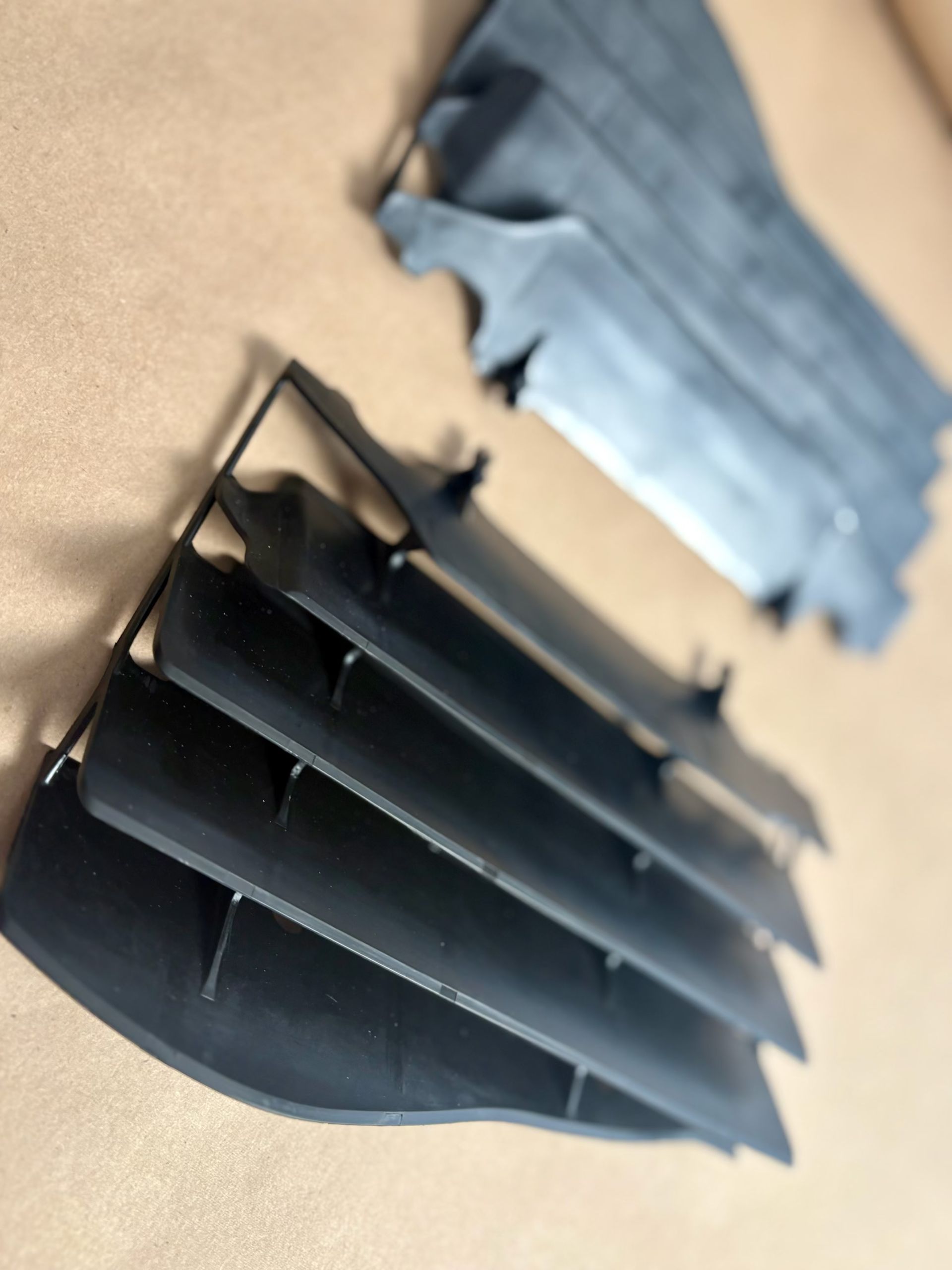 Honda Genuine CRF450 / CRF450R Radiator Louvers Set (Left & Right) (Black) 