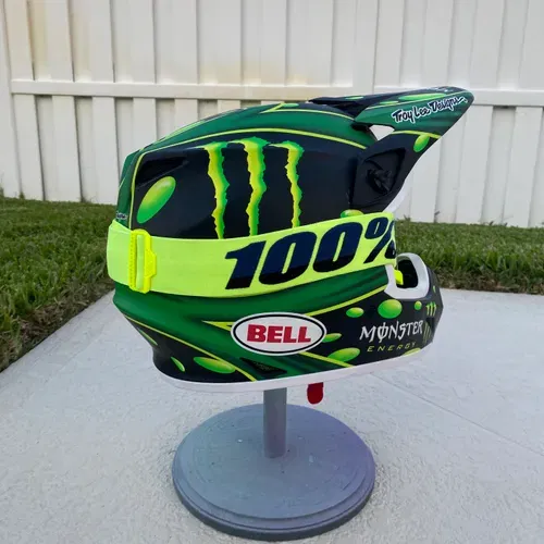 Bell MX-9 MIPS "Showtime" With 100% Goggles