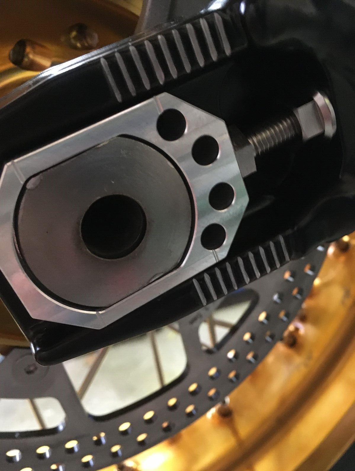 SUZUKI RM125 1993-1999 RM250 REAR WHEEL AXLE BLOCKS CHAIN ADJUSTER BLOCKS 20mm