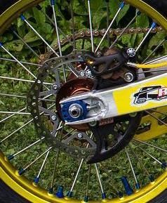 SUZUKI RM125 1993-1999 RM250 REAR WHEEL AXLE BLOCKS CHAIN ADJUSTER BLOCKS 20mm