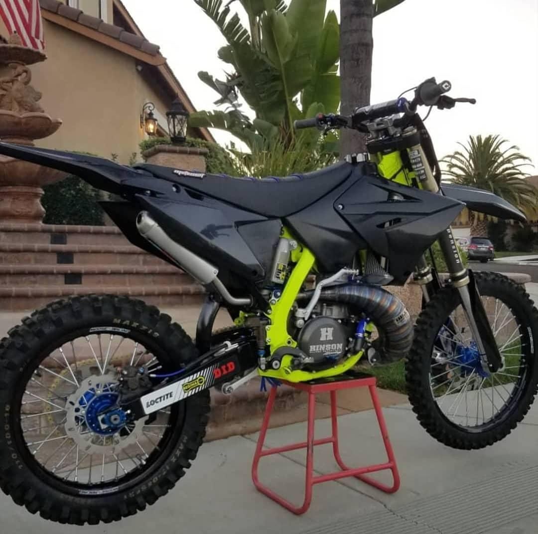 SUZUKI RM125 2000-2008 RM250 REAR WHEEL AXLE BLOCKS CHAIN ADJUSTER BLOCKS RM250