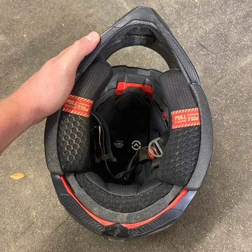 Bell Moto 10 Helmets - Size L