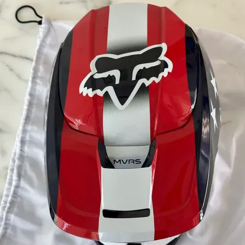 Fox V1 Ultra Helmet. Red/White/Blue 