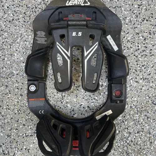 Leatt Neck Brace 6.5