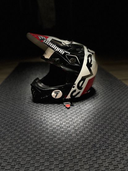 Bell Helmets - Size L