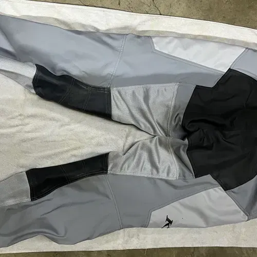KLIM MOJAVE COOL GREY IN THE BOOT PANT ADULT SIZE 36 PANT 3183-005-036-604 KLIM