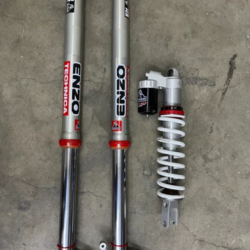 WP KYB Enzo Ktm Husqvarna conversion aer 48 forks & shock GasGas cartridge Kit