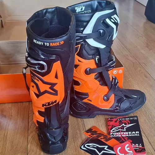 Alpinestars Tech 10 KTM Mototcross Boots Size 7 Black/Orange/Fluo