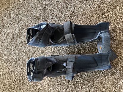 Leatt 3DF Knee Guards - Size L/XL