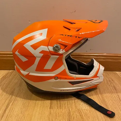 6D Youth Helmet XL