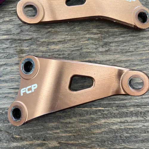 KTM 450 SXF ‘18.5 - ‘22 FCP Engine Mounts With Titanium Motor Mount
