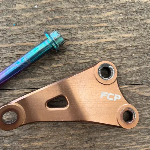 KTM 450 SXF ‘18.5 - ‘22 FCP Engine Mounts With Titanium Motor Mount