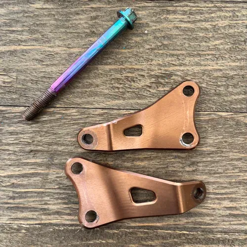KTM 450 SXF ‘18.5 - ‘22 FCP Engine Mounts With Titanium Motor Mount